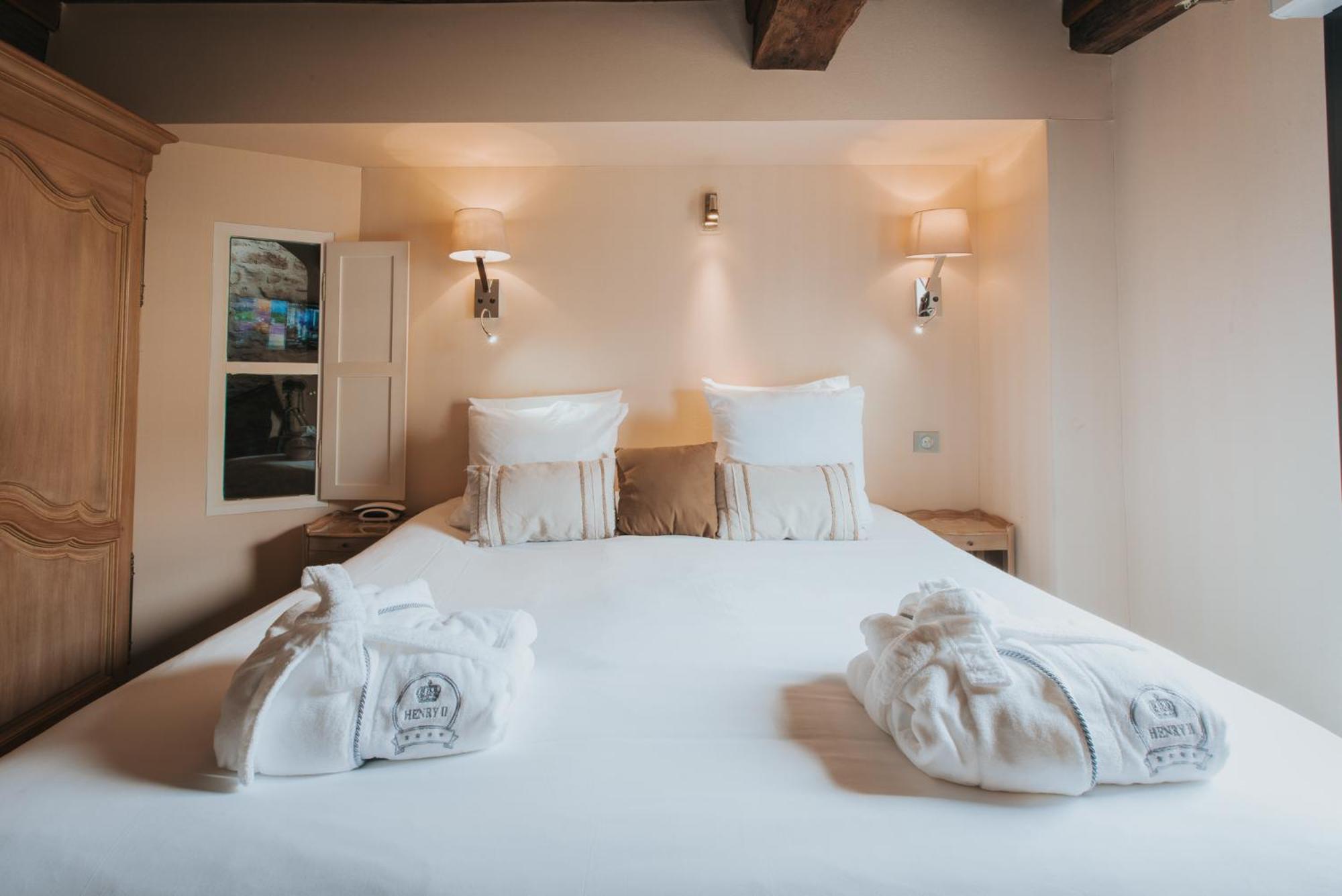 Hotel Henry II Beaune Centre Экстерьер фото